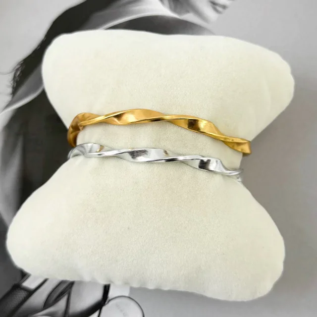 BRACELETE TORCIDO GROSSO Atacado