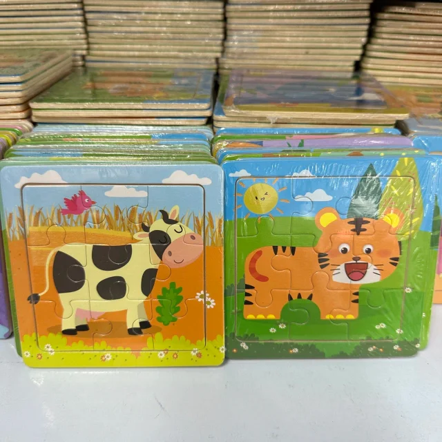 Kit C/12 Quebra Cabeça Pequeno 9Cm BRINQUEDOS ATACADO