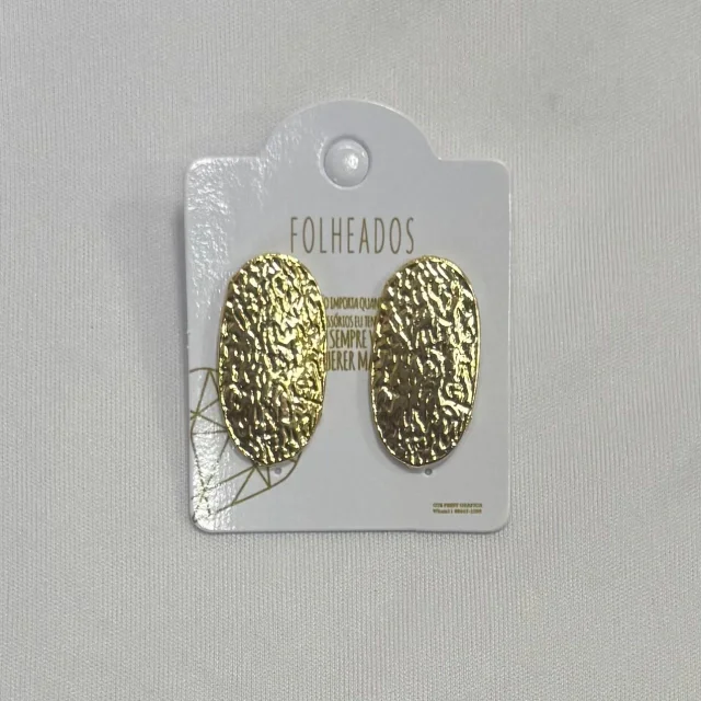 BRINCO FOLHEADO DOURADO OVAL MARTELADO Atacado